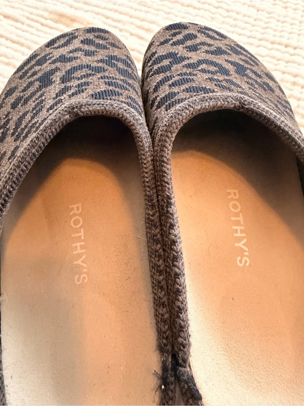 Rothy’s ReVelvet Casual Clog - Brown Leopard Print - Women’s size 9 - Picture 4 of 8